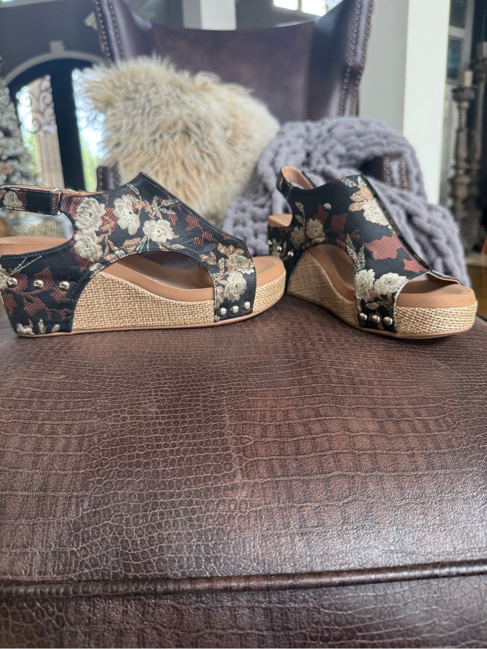 Corkys Black Floral Espadrille Wedge Sandals